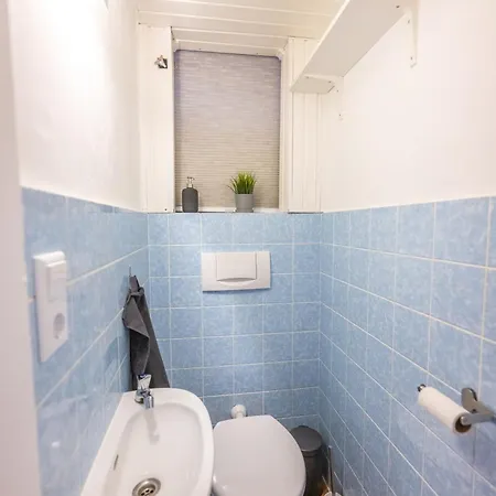 Suedstadt-oase 1 Komfort Mit 2 Sz Und Balkon * Кобленц