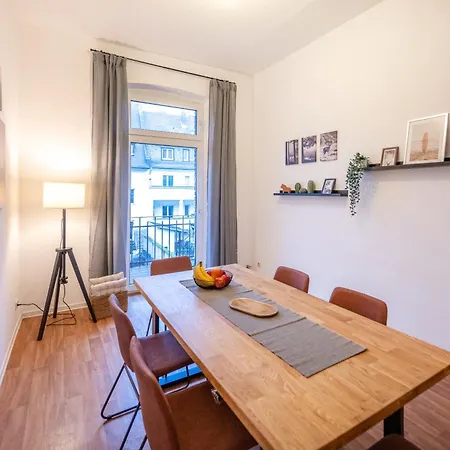 Apartment Suedstadt-oase 1 Komfort Mit 2 Sz Und Balkon *
